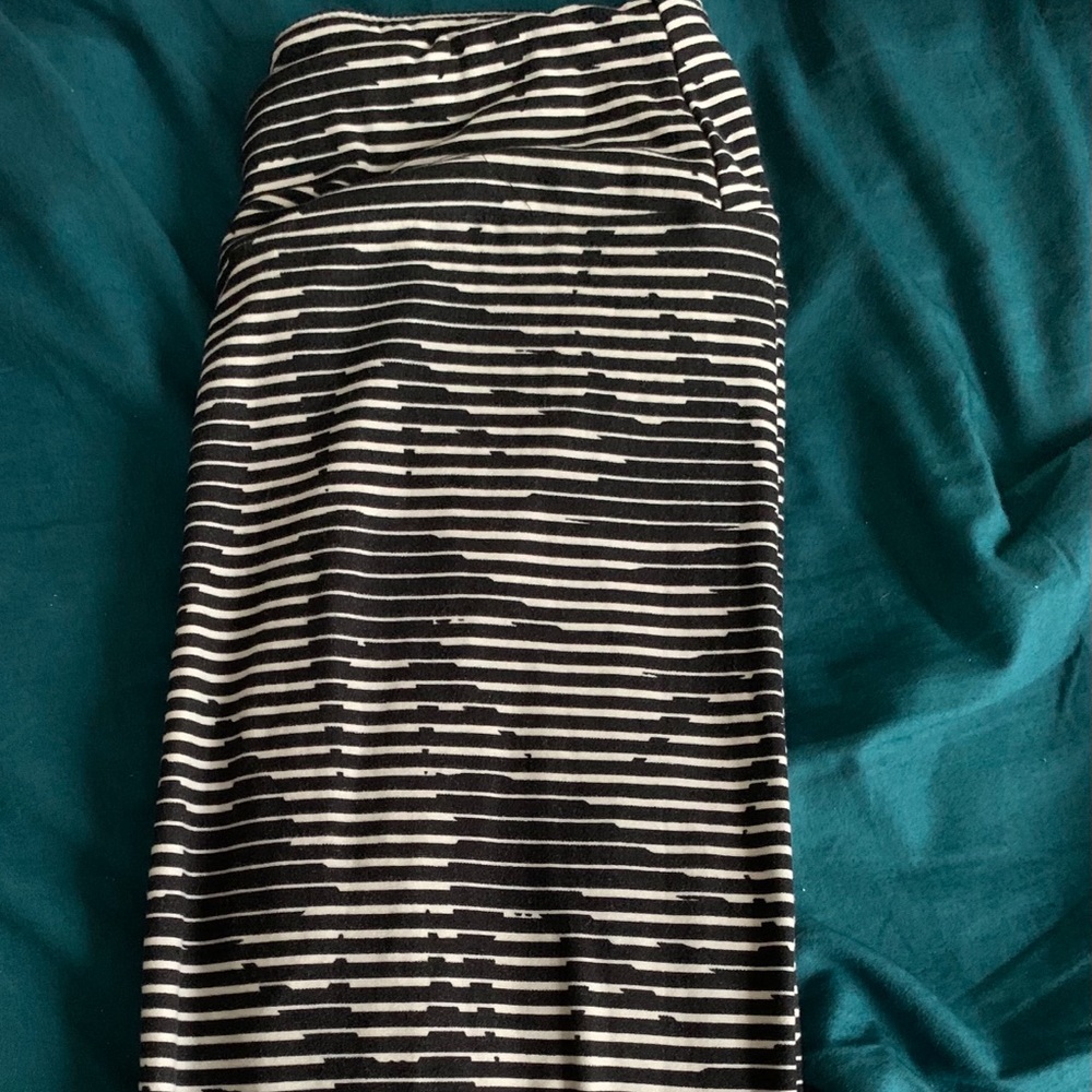Barely worn stripped bird lularoe leggings